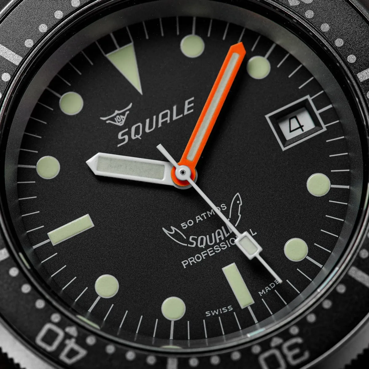 Squale 1521 Diver's Watch Black Dial Polished Case - Mesh Bracelet