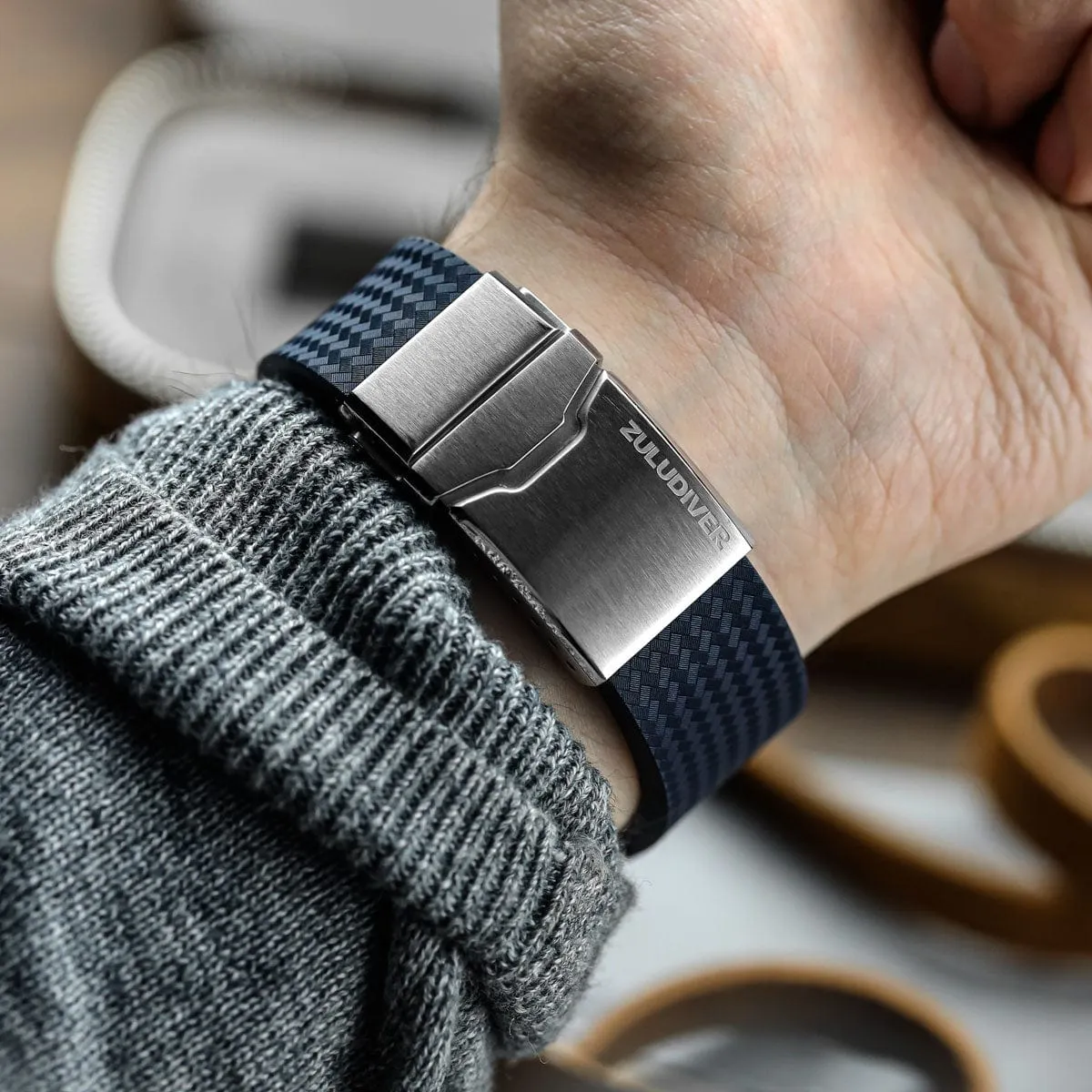 WatchGecko 400 Italian Rubber Divers Reversible Watch Strap - Dark Blue - Brushed Buckle